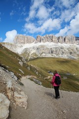 Fototapeta premium tourist in Dolomiti