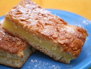 Bienenstich