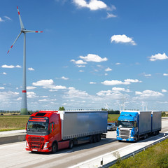 LKW auf Autobahn // Truck on highway