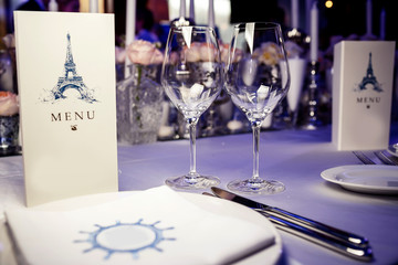 Empty glasses in restaurant