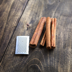 Cinnamon sticks