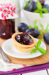 Plum, Orange and Mint Jam in Small Tart Shells (Tartlets)