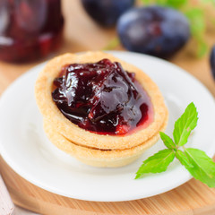 Plum, Orange and Mint Jam in Small Tart Shells (Tartlets)