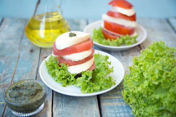 salad with mozzarella