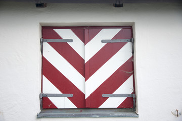 alter Fensterladen
