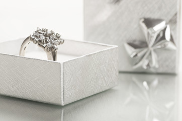 Engagement ring. © Faferek