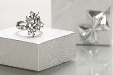 Engagement ring. © Faferek