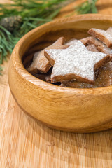 Christmas cookies in a wooden bowl