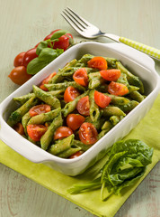pasta with ricotta spinach pesto and fresh tomatoes