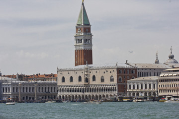Fototapeta na wymiar Venice overview, panoramic from the boat