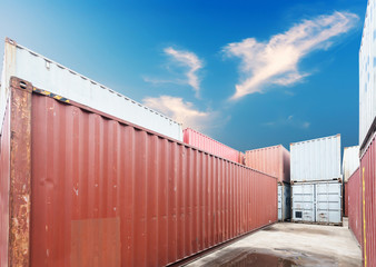 Obraz premium Stack of Cargo Containers at the docks