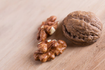 Walnut kernels