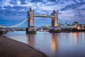 Fototapeta na wymiar Famous Tower Bridge at Sunset, London, United Kingdom