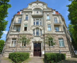 Fototapeta na wymiar Wohn- und Geschäftshaus in Leipzig