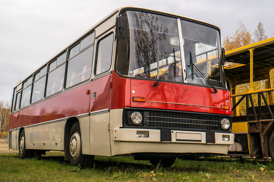 Retro DDR Bus
