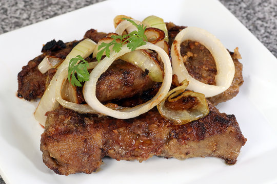 Grilled Liver With Fried Onions