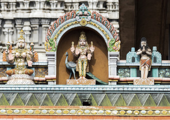 Lord Murugan Statue on glorious covered walkway to Thiruvannamal