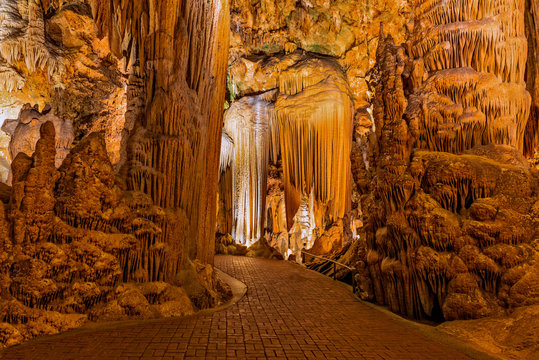 Cave stalactites, stalagmites, and other formations at Luray Cav - Powered by Adobe
