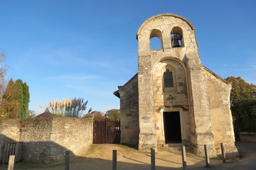 Fototapeta na wymiar Maine-et-Loire - Louvresse-Rocheménier - Façade de l'église