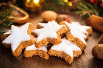 Zimtsterne - Cinnamon biscuits