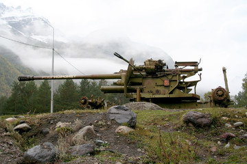 mountain gun for elimination of avalanches