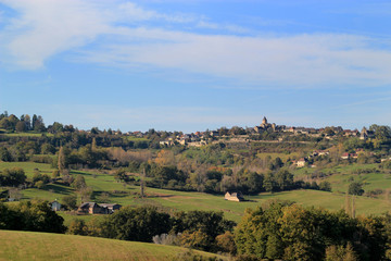 Naklejka premium Panorama sur Saint-Robert (Corrèze)