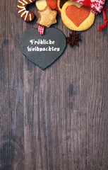 fröhliche Weihnachten mit Herz und Plätzchen
