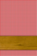Rot weißes Karomuster mit Holzbrett