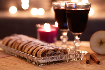 Apple strudel with sugar and mulled wine