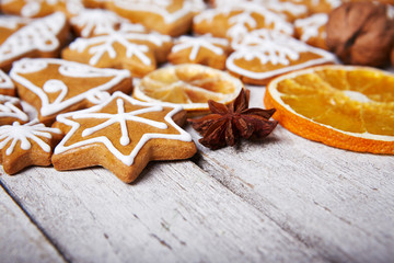 Christmas gingerbread cookies and dried orange