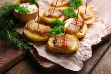 Baked potato with bacon