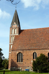 Fototapeta premium Backsteinkirche Zirkow