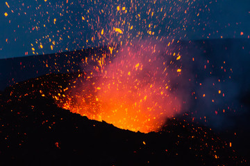 Eruption Etna - 2014 - obrazy, fototapety, plakaty