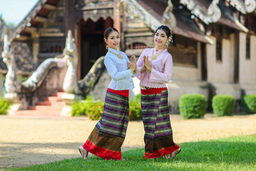 Girls with Thai northern style in Sawasdee action - 72701178