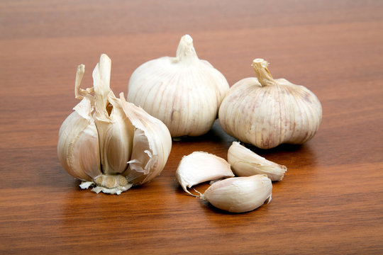 garlic on the wooden table