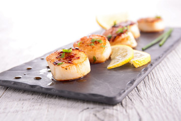 seared scallop