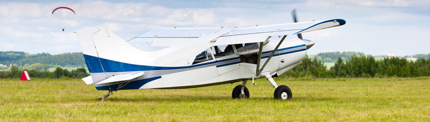 landed airplane © rodimovpavel