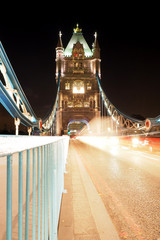 Obraz premium London Tower Bridge in motion.