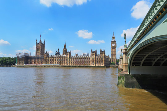 London Big Ben - Westminster house of parliament