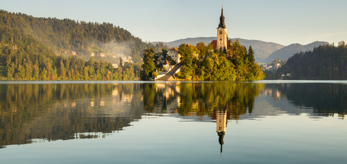 Kościół na wyspie,Jezioro Bled,Słowenia © Mike Mareen