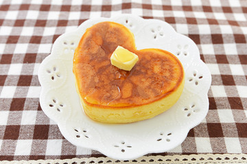 ハート型パンケーキ