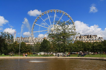 Grande roue de Paris au jardin des Tuileries