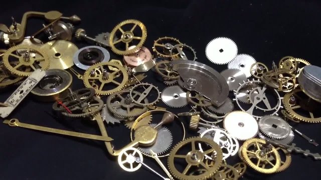 Bestandteile Uhrwerk von Schweizer Uhren
