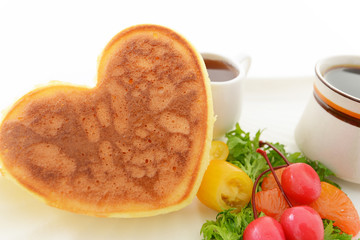 ハート型パンケーキ