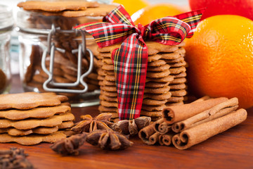 Ginger cookies and cinnamon