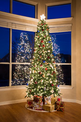 Fototapeta na wymiar Christmas Tree and Gifts under the Tree