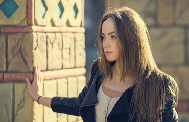 Fototapeta premium portrait of a girl in the park