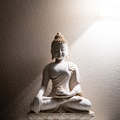 Illumination of Buddha - peaceful mind - obrazy, fototapety, plakaty