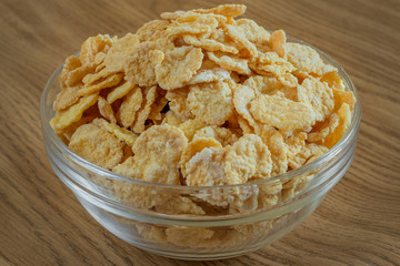 Corn flakes in a glass bowl