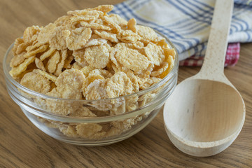 Corn flakes in a glass bowl